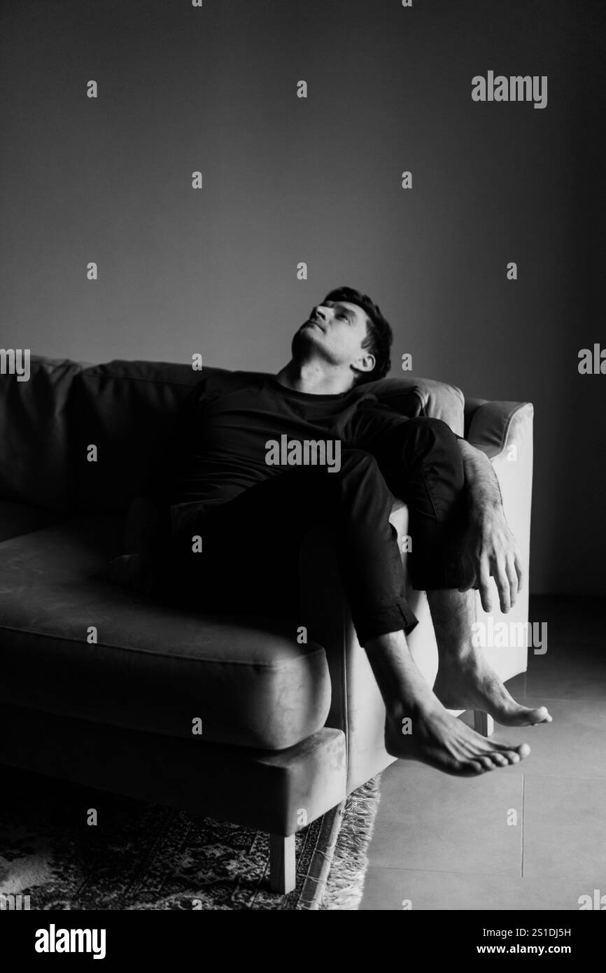 Ritratto di un uomo di mezza età, monocromatico, primo piano Foto Stock