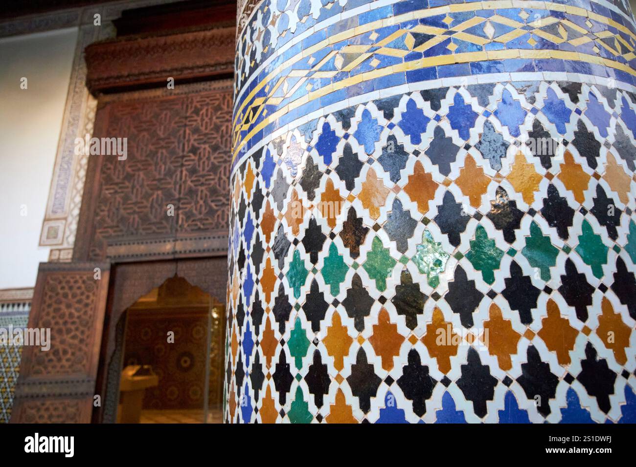 piastrelle di mosaico design islamico arabico marocchino dar el bacha, marrakesh, marocco Foto Stock
