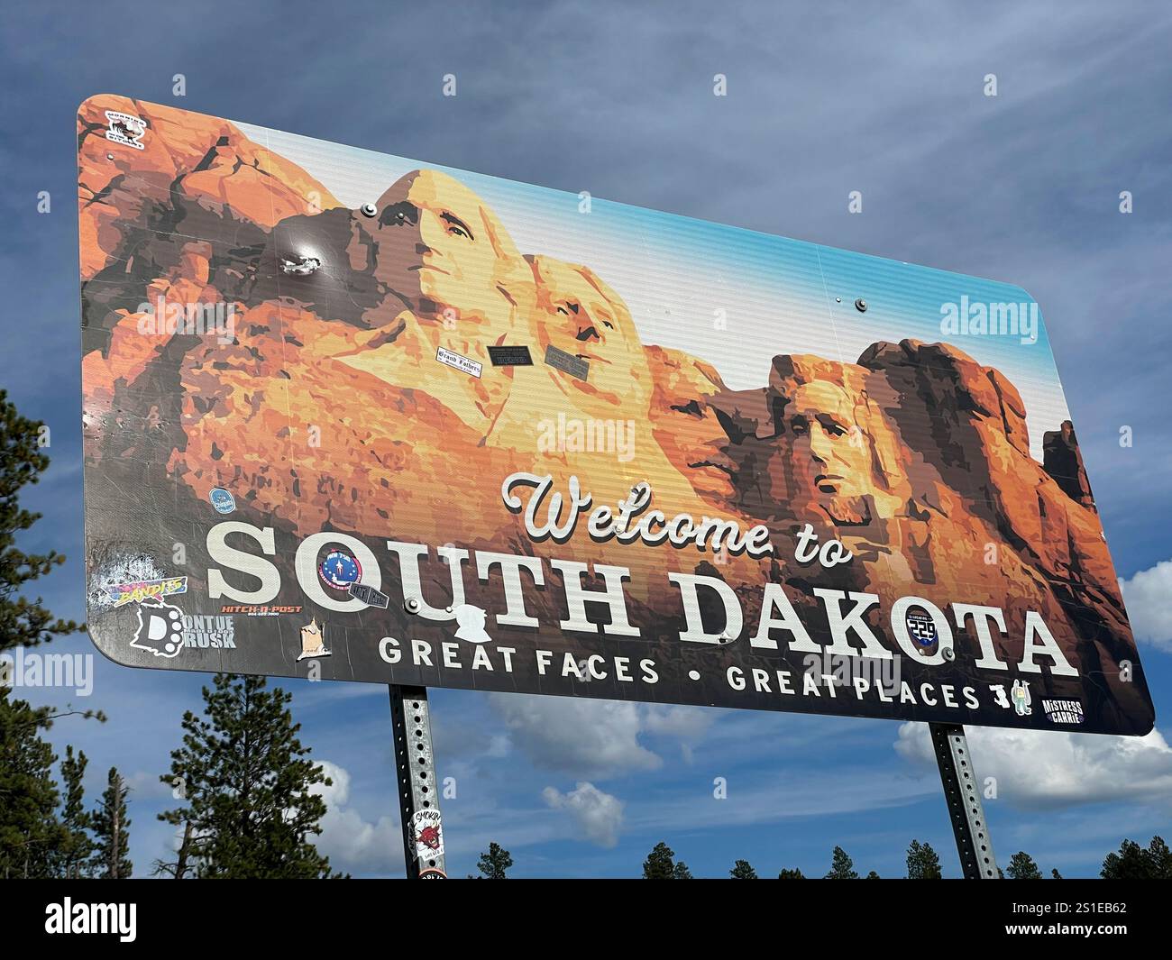 Benvenuto al South Dakota, cartello al confine con il Wyoming, Stati Uniti Foto Stock