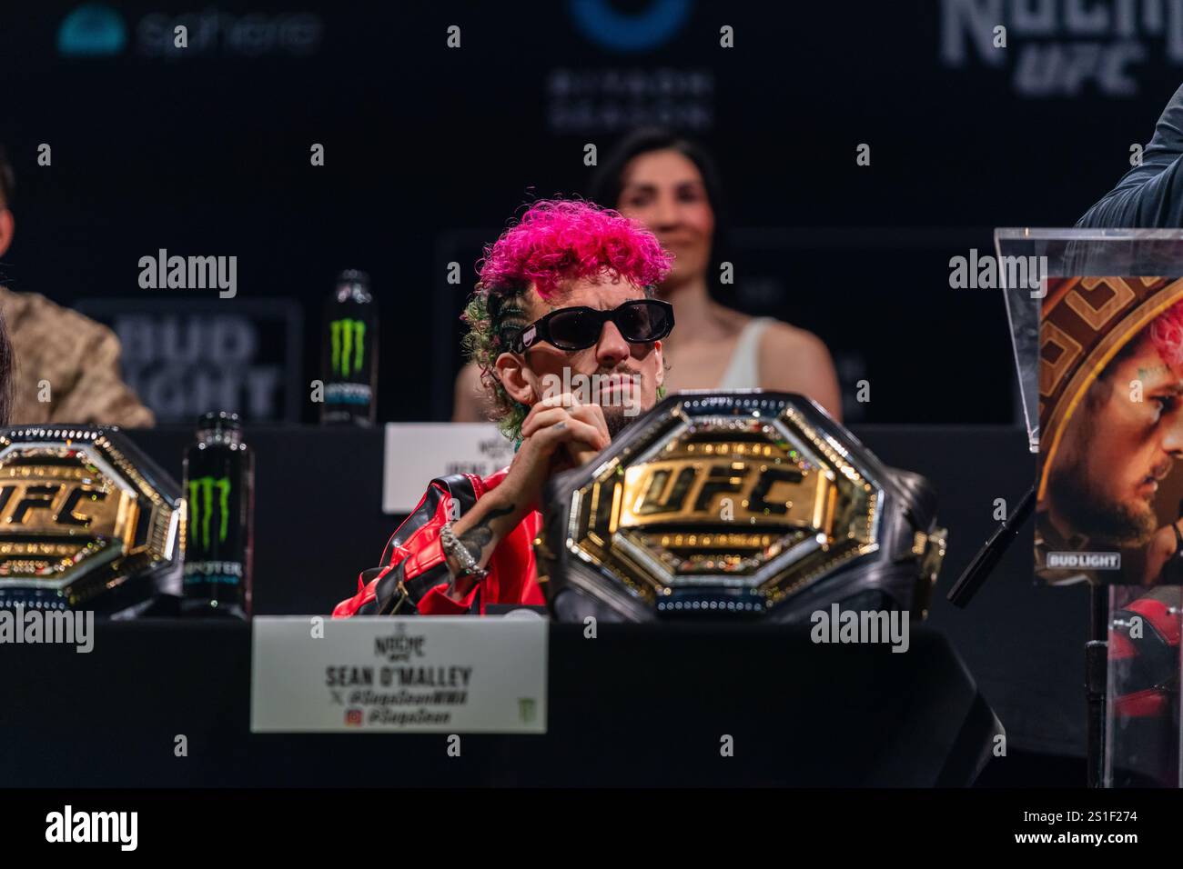 Sean o'Malley viene visto sul palco durante l'UFC 306 alla conferenza stampa di Riyadh Season Noche UFC a Sphere Foto Stock