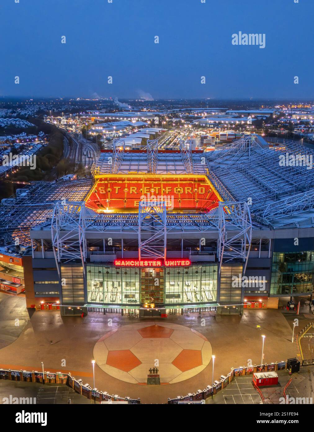Immagine aerea del Manchester United, Old Trafford Stadium. 18 novembre 2024 Foto Stock