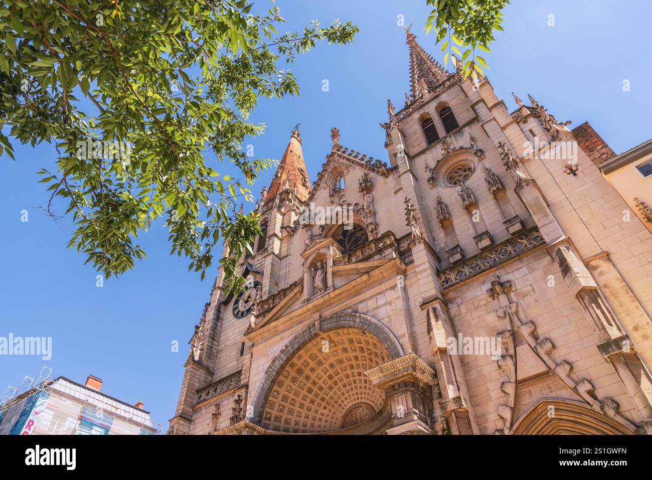 Lione, Francia. 13 giugno 2024. Facciata della chiesa di Saint-Nizier nel quartiere Presqu'île, completata alla fine del XVI secolo Foto Stock