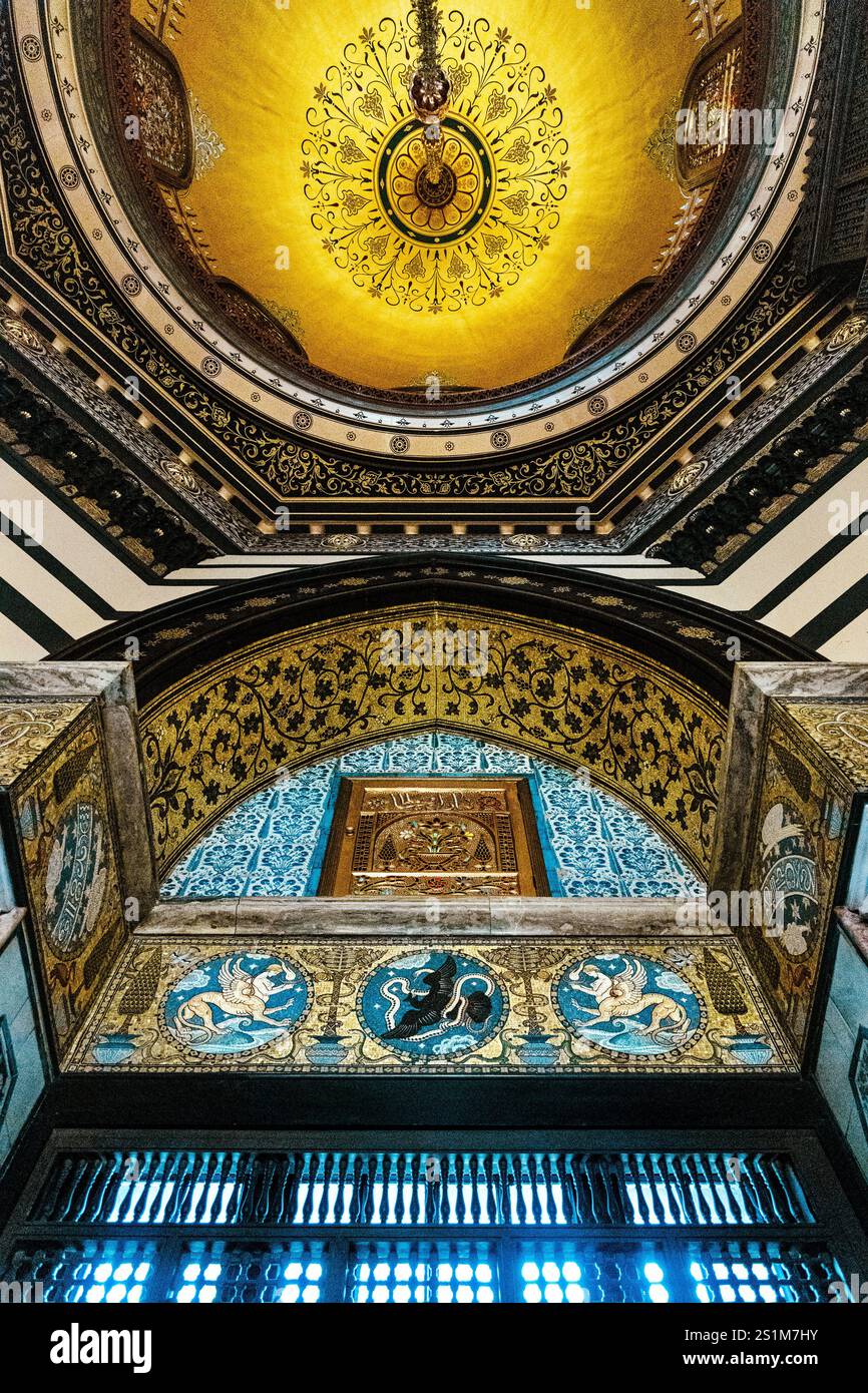 Interno di Arab Hall (sala qa'a) a Leighton House, Londra, Inghilterra Foto Stock