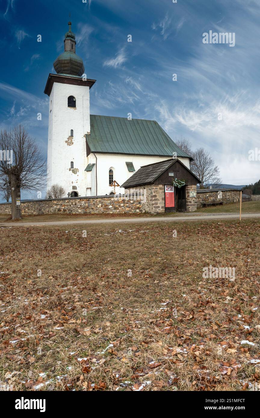 Il centro geografico d'Europa. La Chiesa di San Giovanni Battista. Kremnicke Bane. Slovacchia. Foto Stock