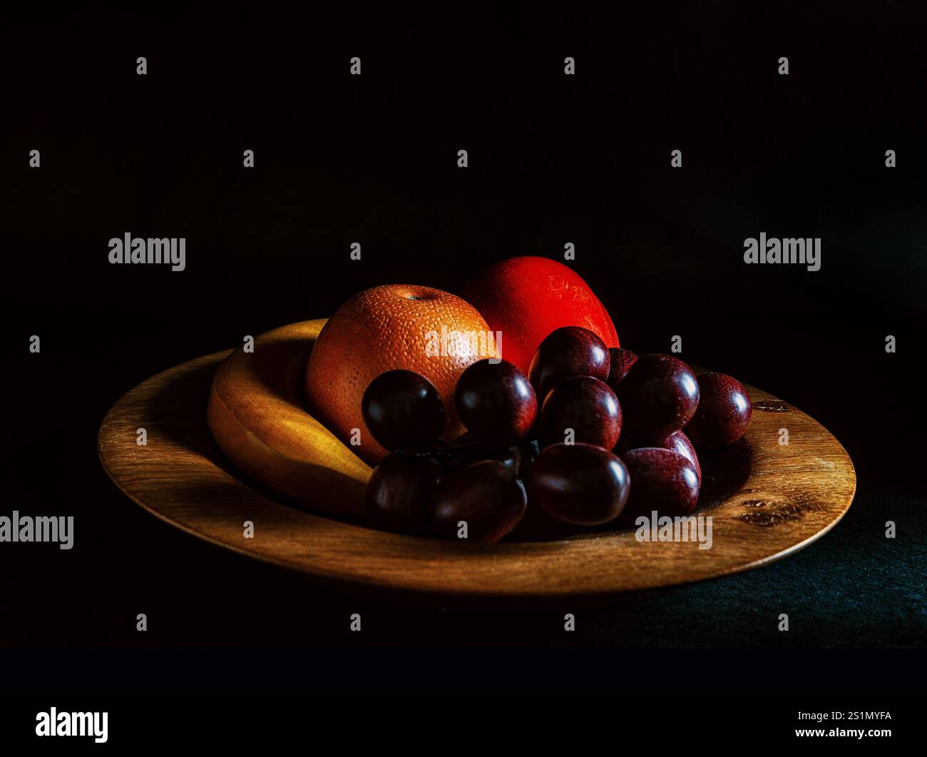 Studio della natura morta di una ciotola di frutta Foto Stock
