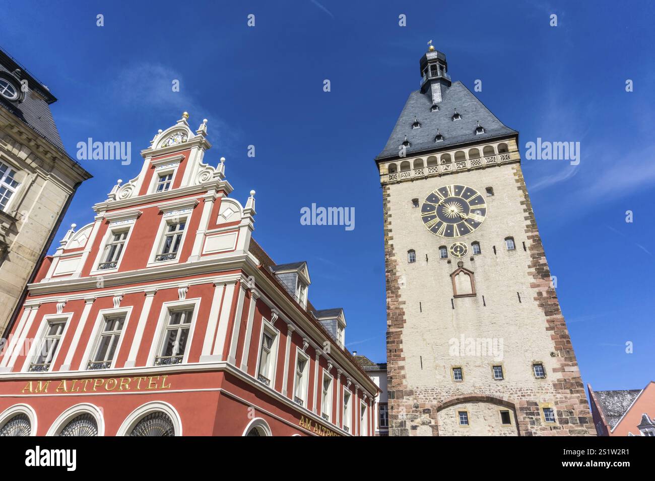 La splendida città di Speyer in Germania, con molti edifici storici, è un famoso Consiglio di viaggio. La splendida città di Speyer in Germania con molti edifici storici Foto Stock La splendida città di Speyer in Germania, con molti edifici storici, è un famoso Consiglio di viaggio. La splendida città di Speyer in Germania con molti edifici storici Foto Stock