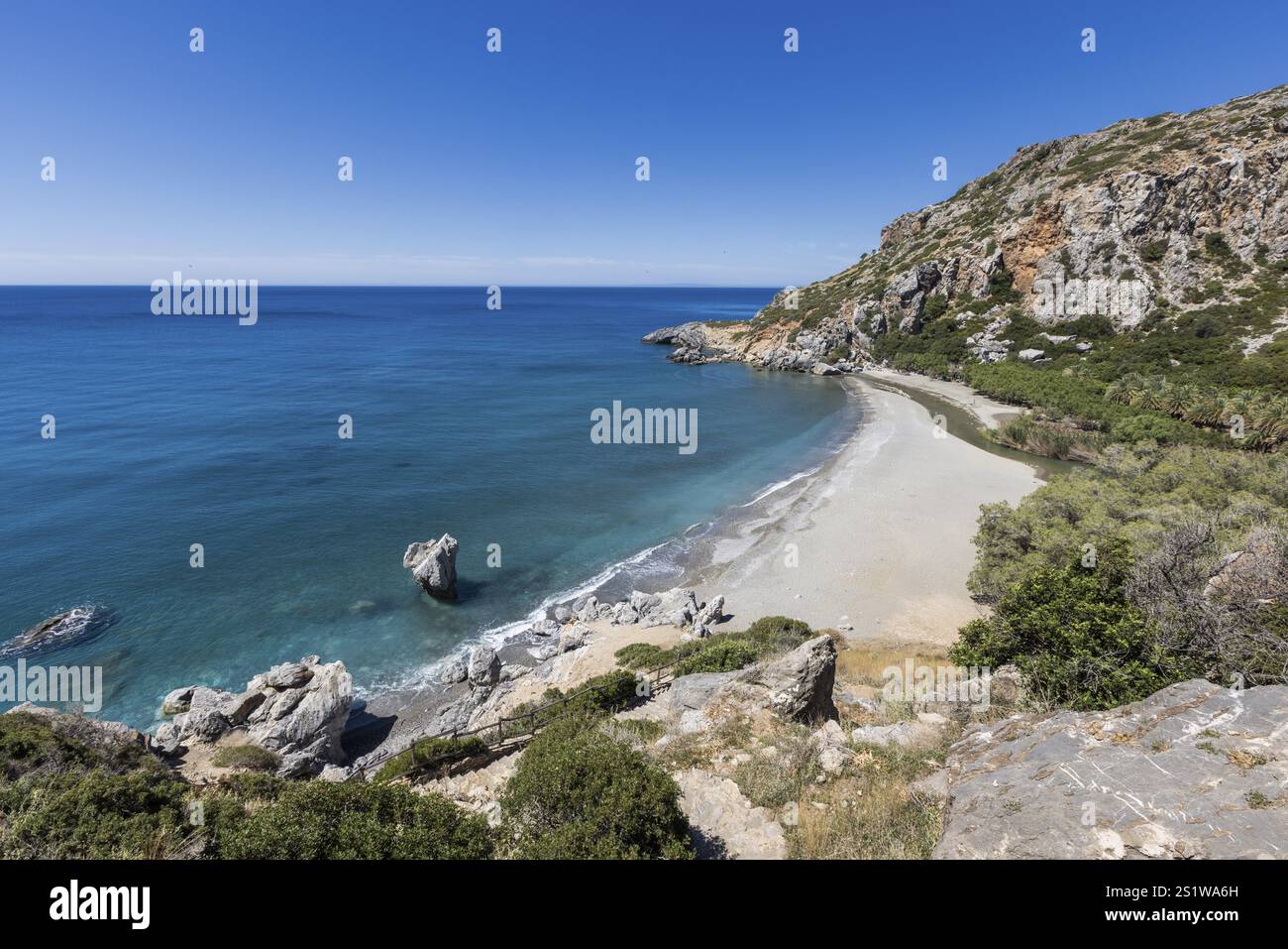 Spiaggia di Preveli, alla fine della gola di Kourtaliotiko, costa sud, Creta, isole greche, Grecia, Europa Foto Stock