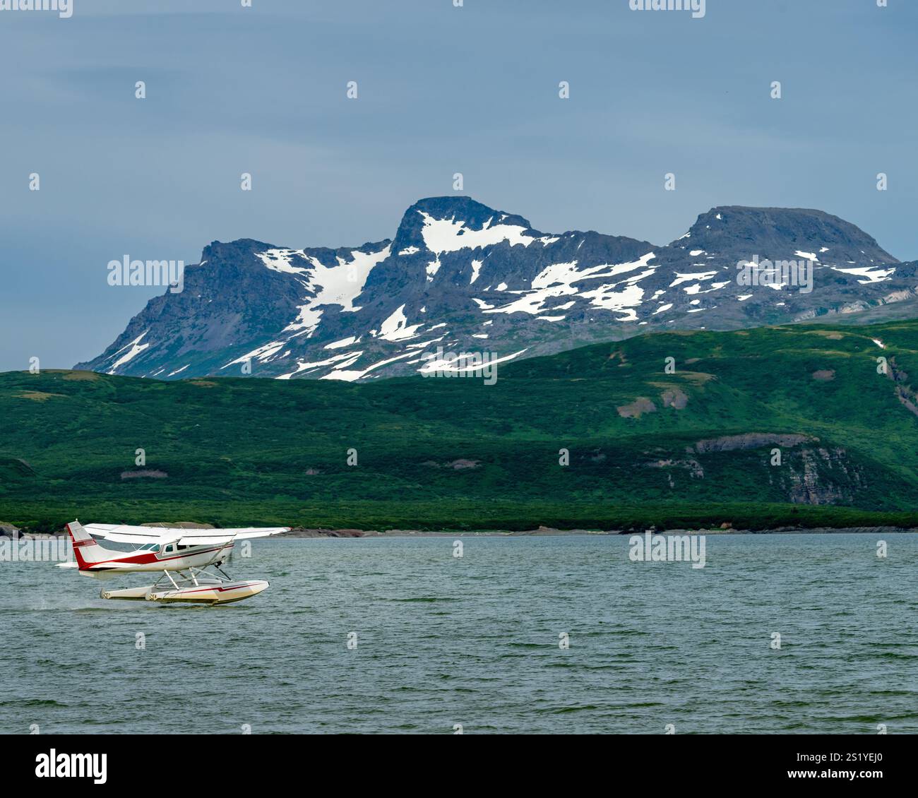 L'idrovolante decolla in luoghi non conosciuti in Alaska Foto Stock