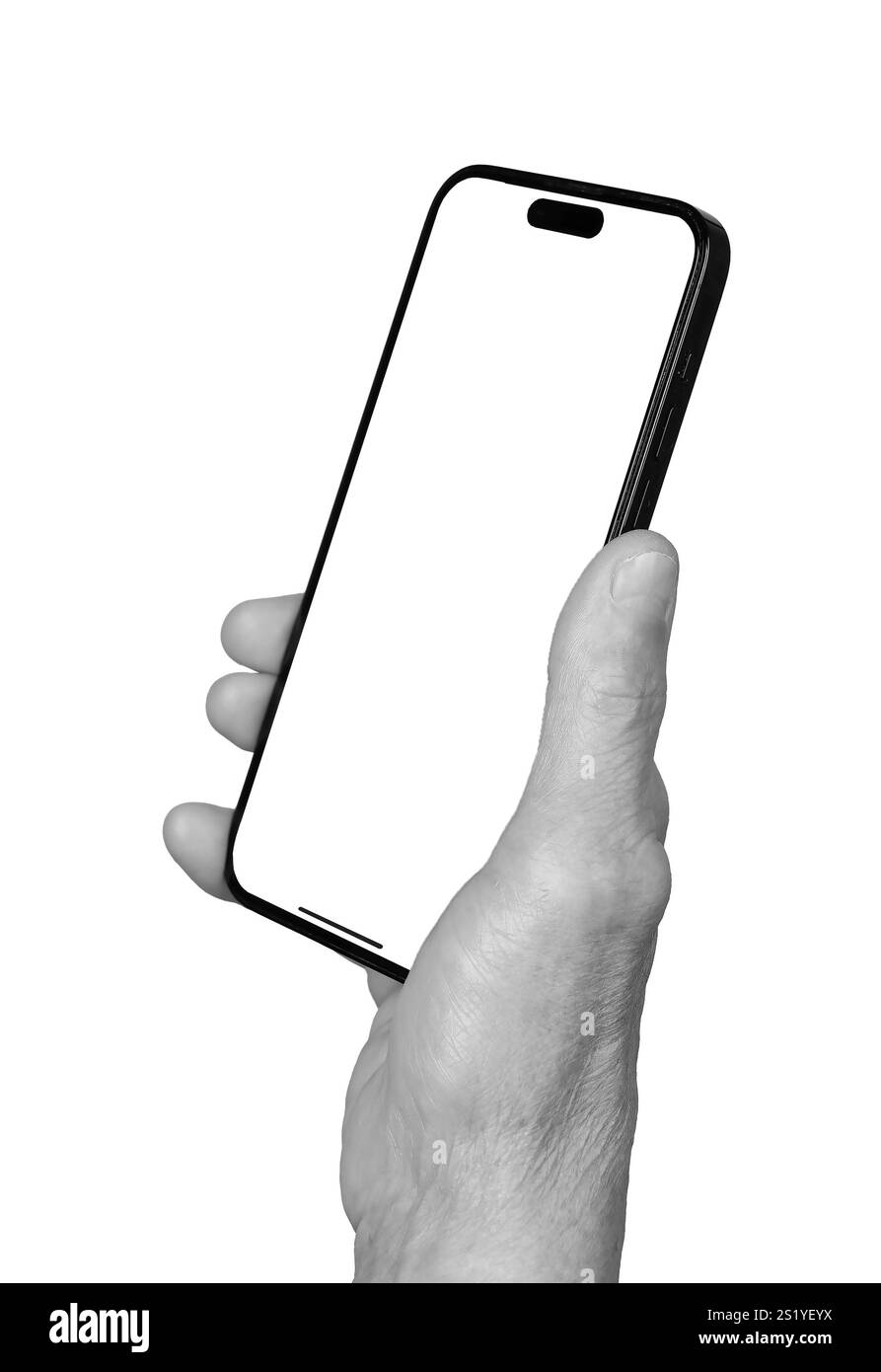 Mockup smartphone. Mano ruvida di una donna anziana che tiene in mano un dispositivo mobile, inclinata per mostrare lo schermo e la cornice per una promozione pubblicitaria o su app. G Foto Stock