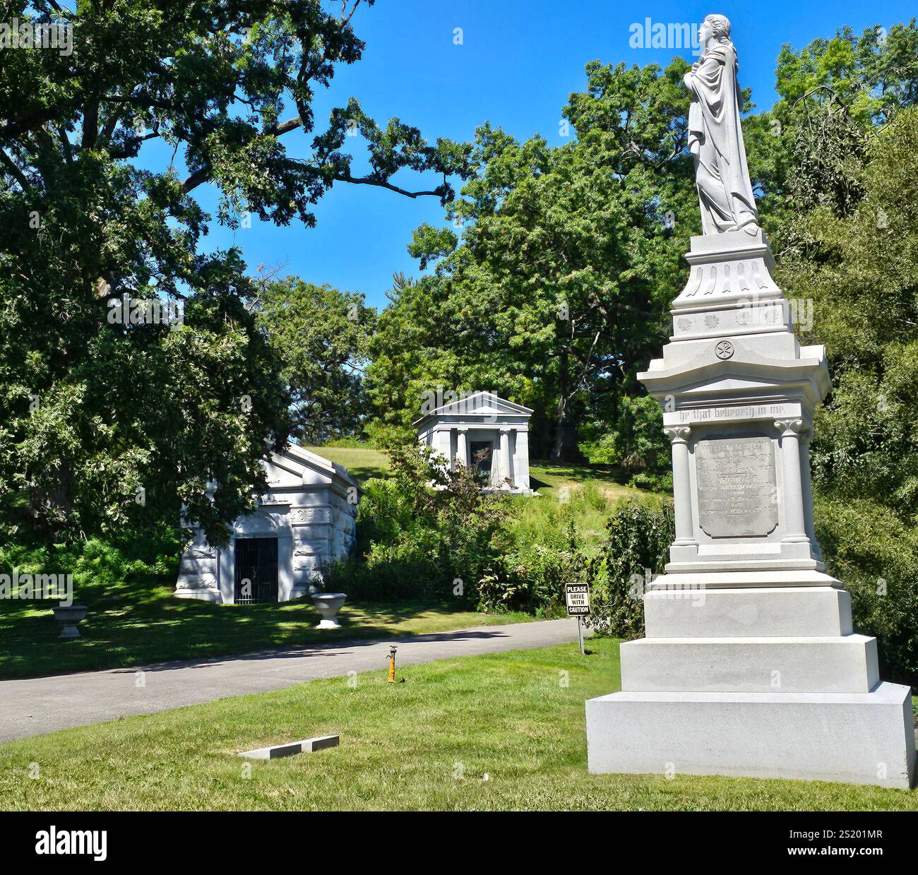 Spring Grove Cemetery and Arboretum, Cincinnati, Ohio. - Immagine stock catturata con smartphone