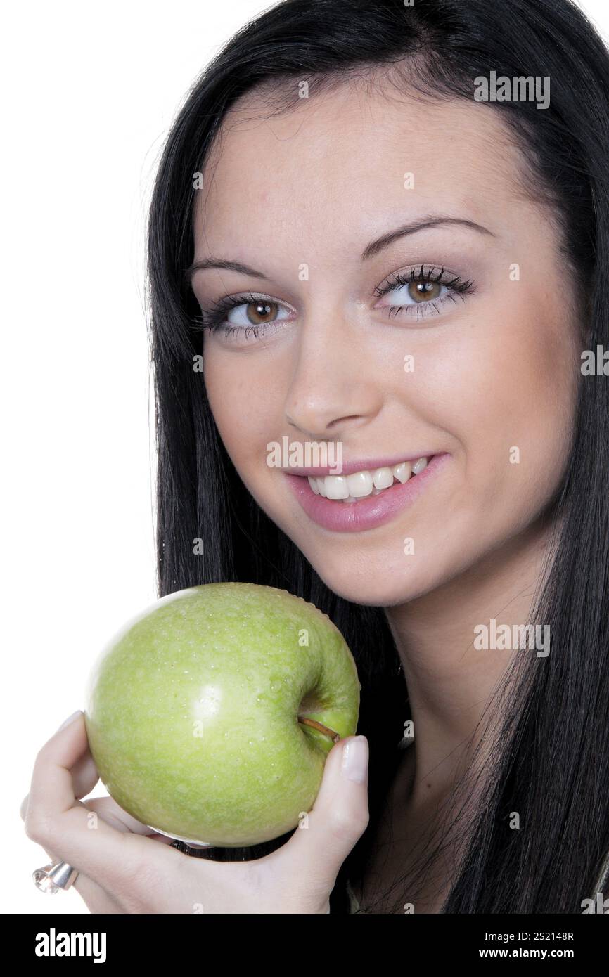 Donna con mela, frutta e vitamine alla dieta austriaca Foto Stock