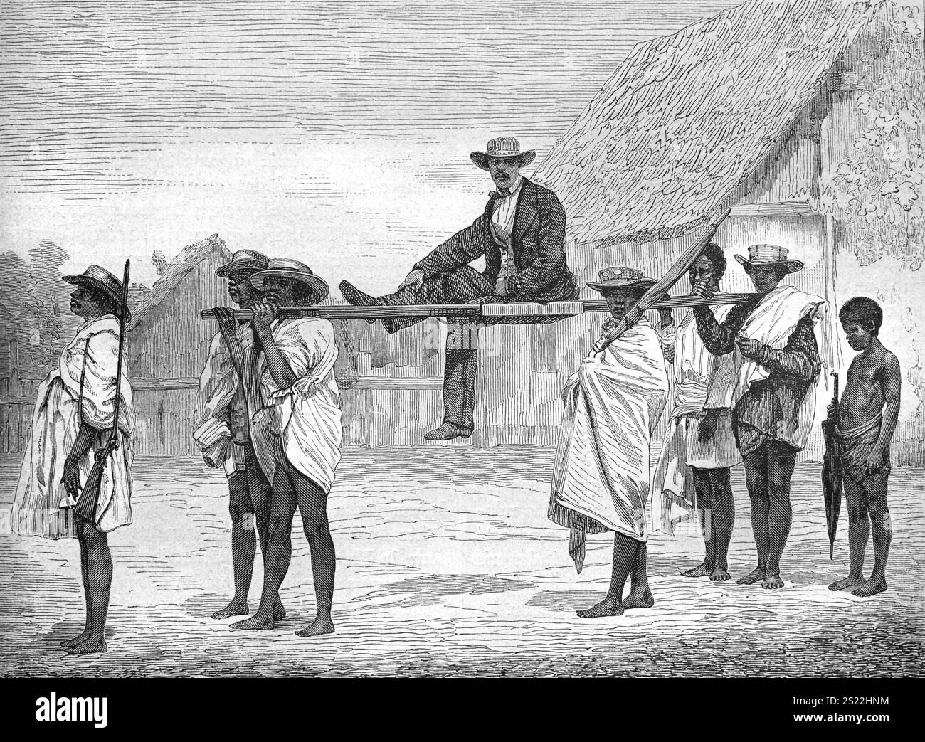 Coloniale francese o europeo viaggiando in Palanquin, lettiera o berlina trasportata da Porters malgascio Madagascar Africa. Incisione vintage o storica o illustrazione 1864 Foto Stock