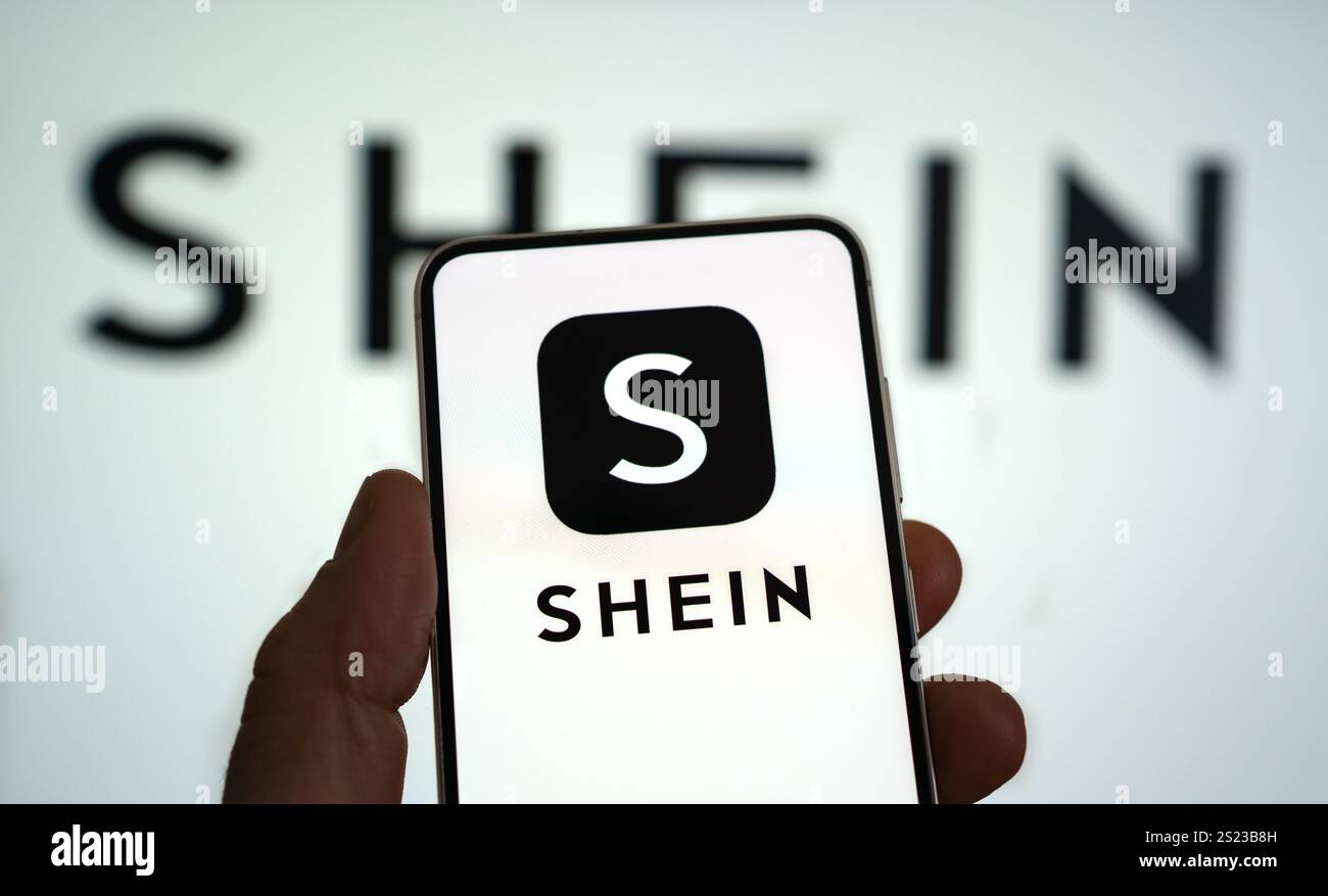 Logo della società di fast fashion Shein Foto Stock