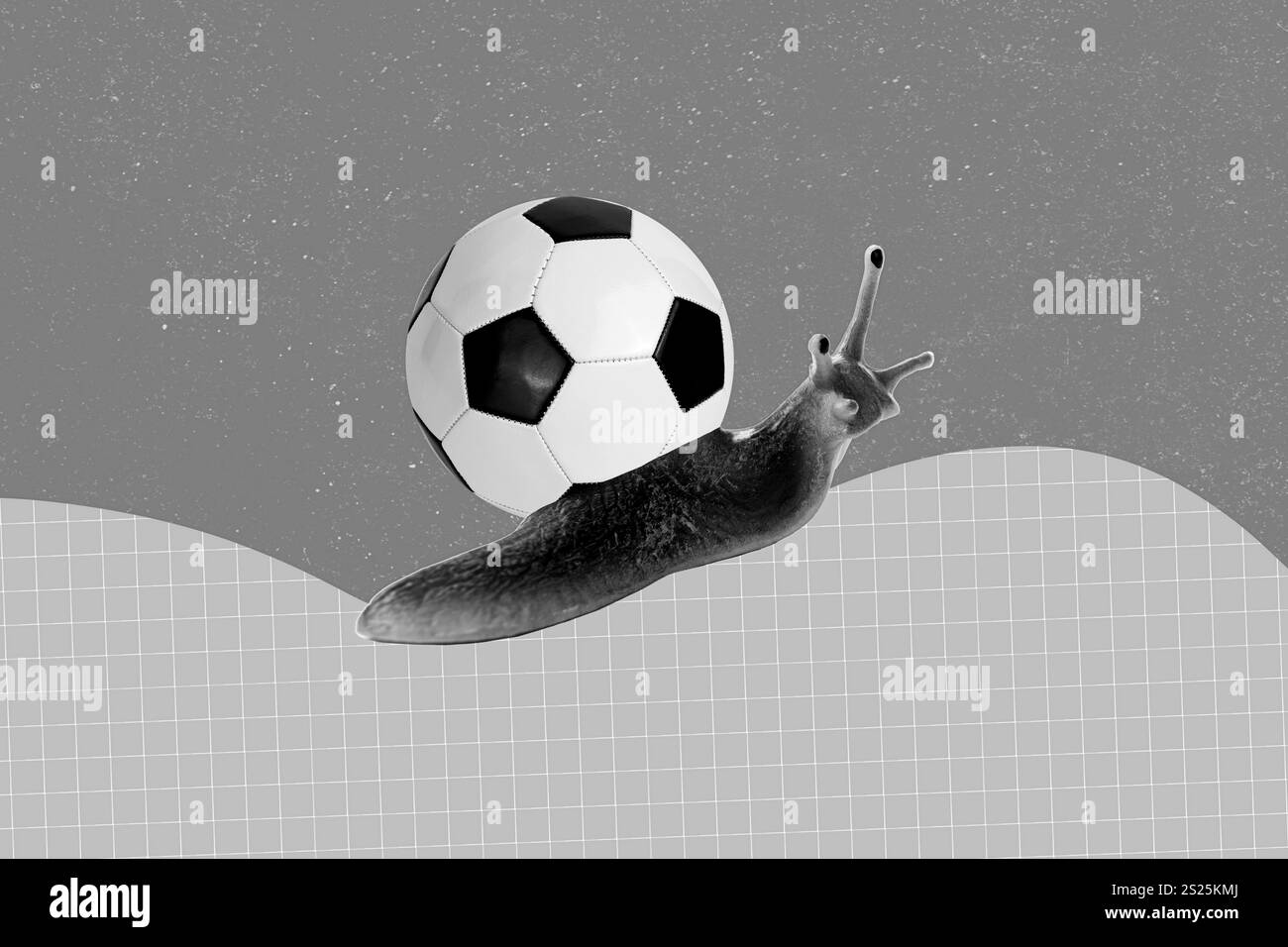Collage creativo di sliding slanciing lumaca calcio sfera di calcio a bassa velocità fifa worl Cup campionato isolato su sfondo giallo arancione dipinto Foto Stock