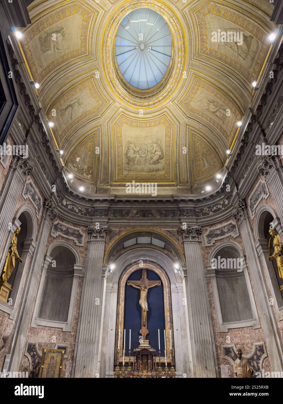 La Cappella del Santissimo Sacramento nella Basilica di San Paolo fuori le Mura, Roma, Italia. Foto Stock