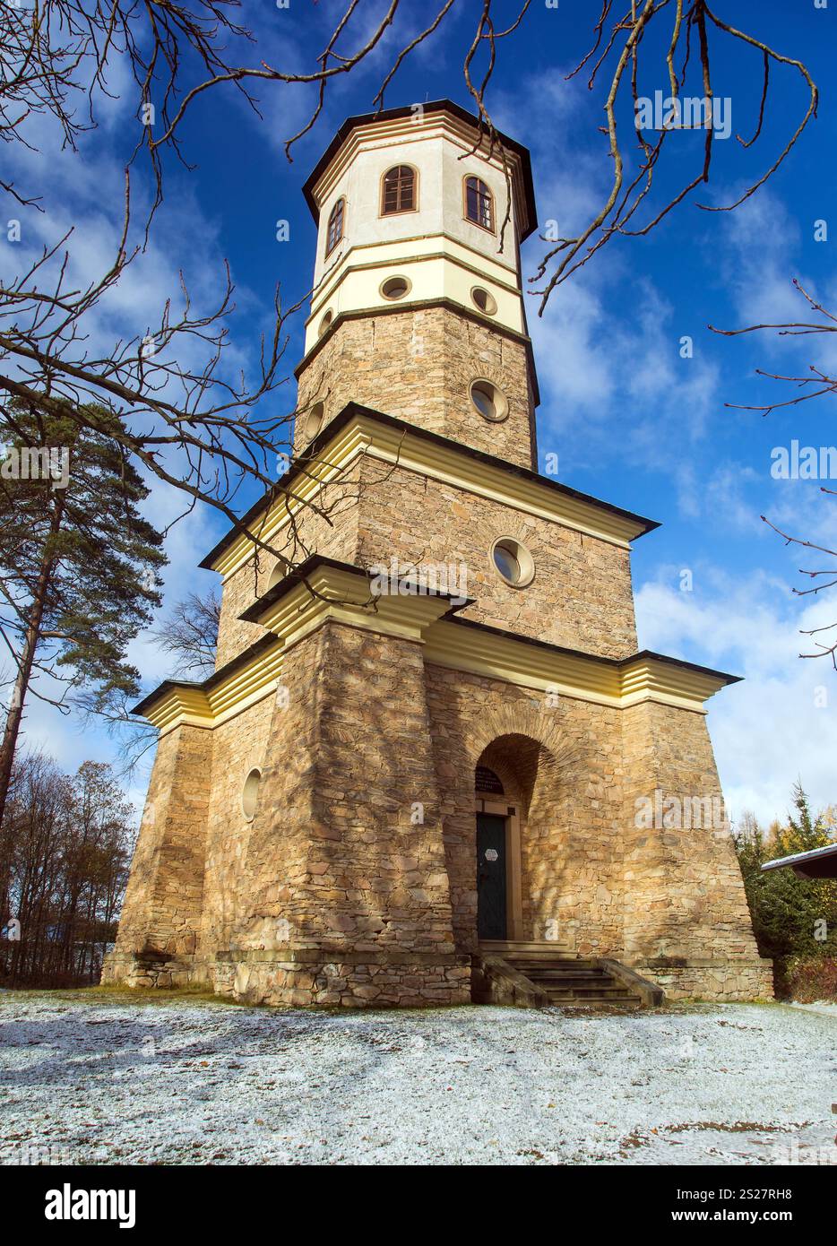 Torre di osservazione di Babilonia vicino alla città di Namest nad Oslavou, punto geodetico per la mappatura dai tempi dell'Impero austro-ungarico, Moravia meridionale, Repubblica Ceca Foto Stock