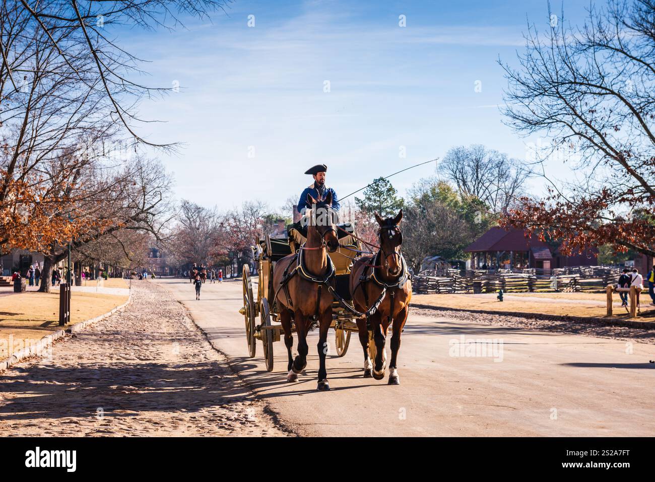 Williamsburg, Virginia USA - 18 dicembre 2017: Giri in carrozza nella città coloniale di Williamsburg. Foto Stock
