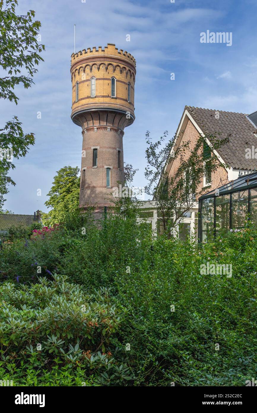 Torre d'acqua Woerden Paesi Bassi. La torre dell'acqua ha un'altezza di 27 - 28 metri e un serbatoio dell'acqua con una capacità di 75 m. Foto Stock