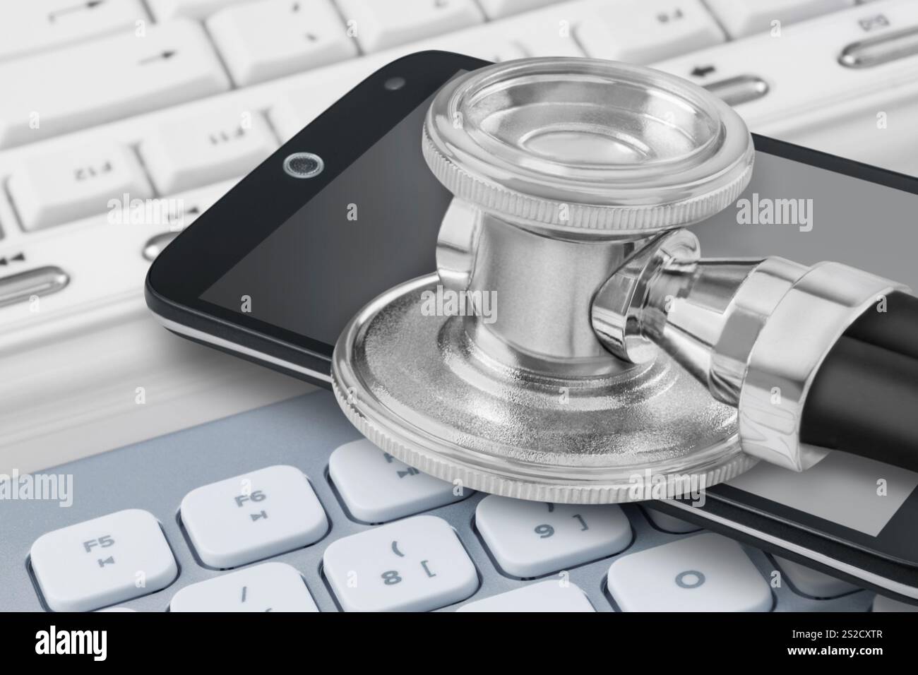 Medizin online PC e Stethoskop Foto Stock