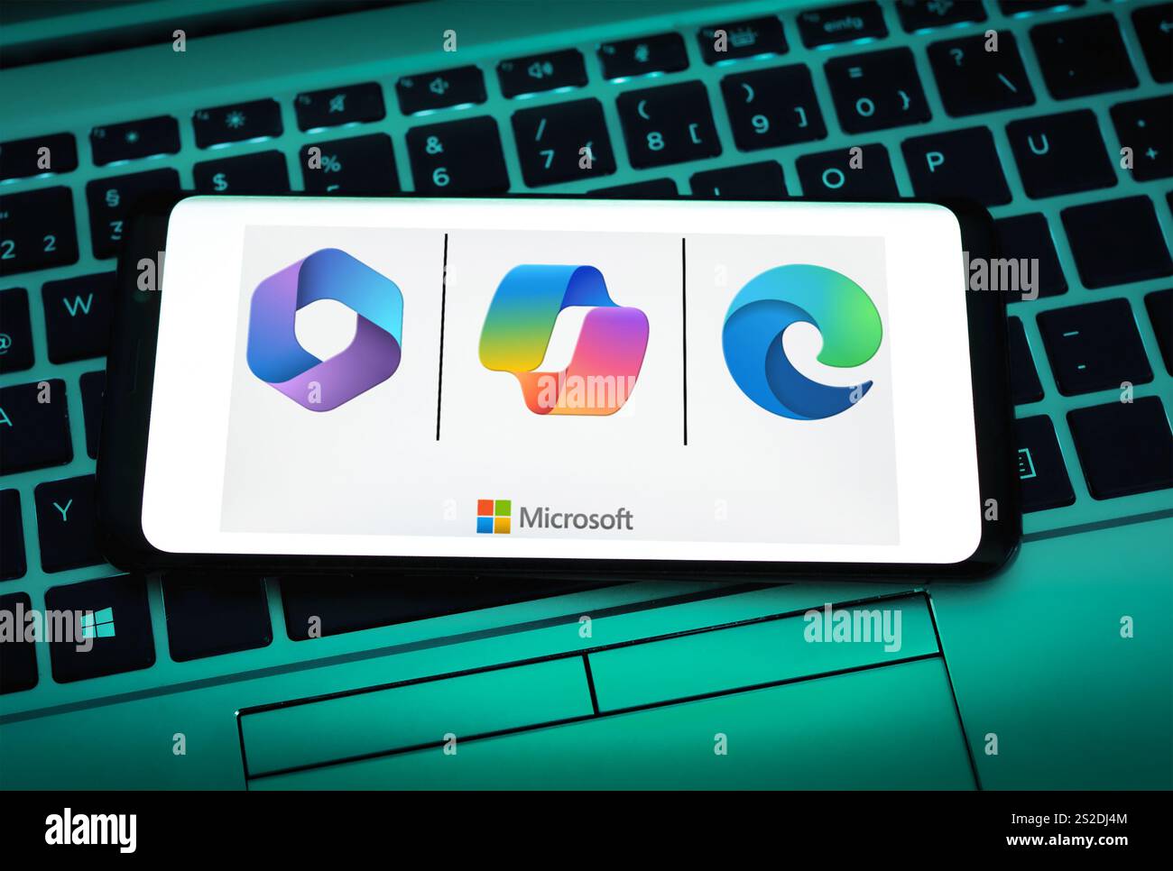 Microsoft software Producer Copilot Office 365 e Edge browser Foto Stock