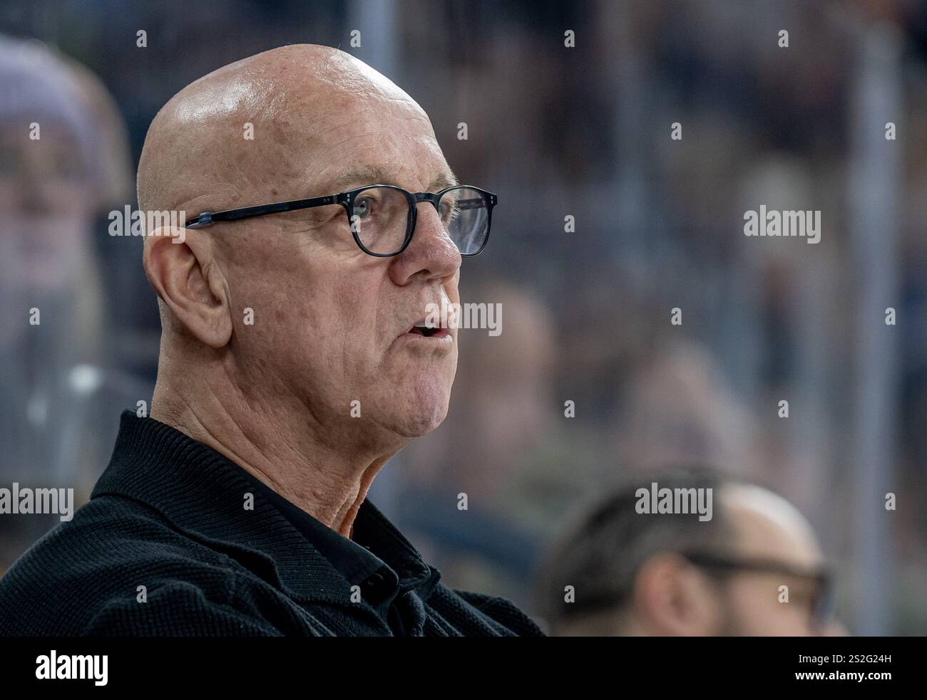 Tom Rowe (Chef-Trainer, Loewen Frankfurt) / Ritratto / Ritratto. GER, EHC Red Bull Muenchen vs. Loewen Frankfurt, Eishockey, DEL, 34. Spieltag, Saison 2024/2025, 06.01.2025. Foto: Eibner-Pressefoto/Heike Feiner Foto Stock