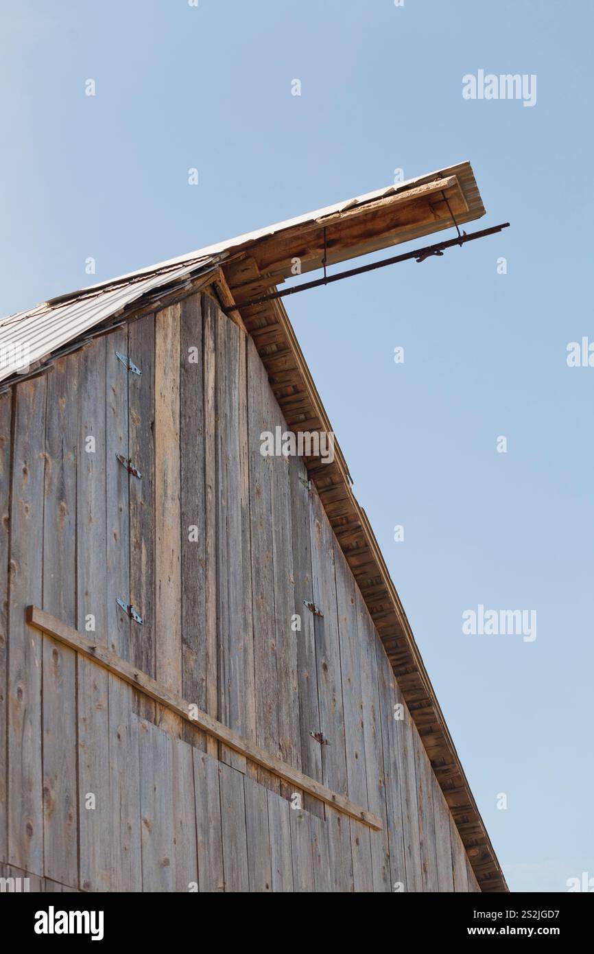 primo piano del tetto di un fienile Foto Stock