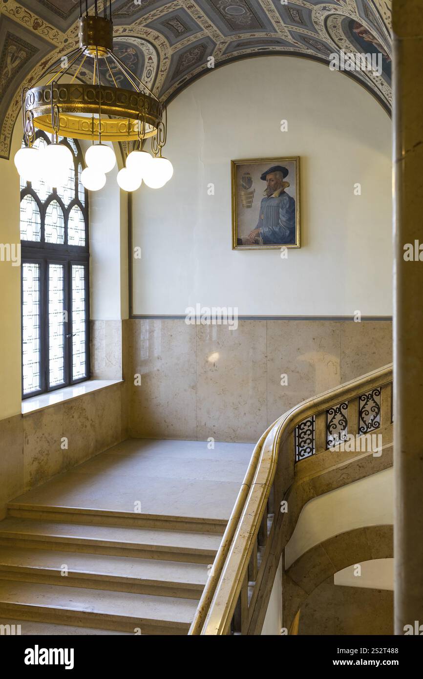 Scala con dipinto di Georgius agricola, disegno interno del municipio di Chemnitz, Sassonia, Germania, Europa Foto Stock