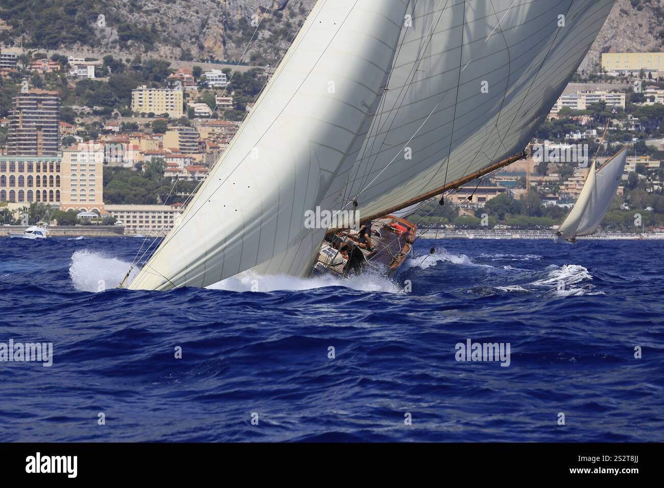 Regata degli ultimi quattro storici yacht a vela sopravvissuti della classe 15 metri durante la Monaco Classic Week 2017, Race of the Classic Sailing Foto Stock
