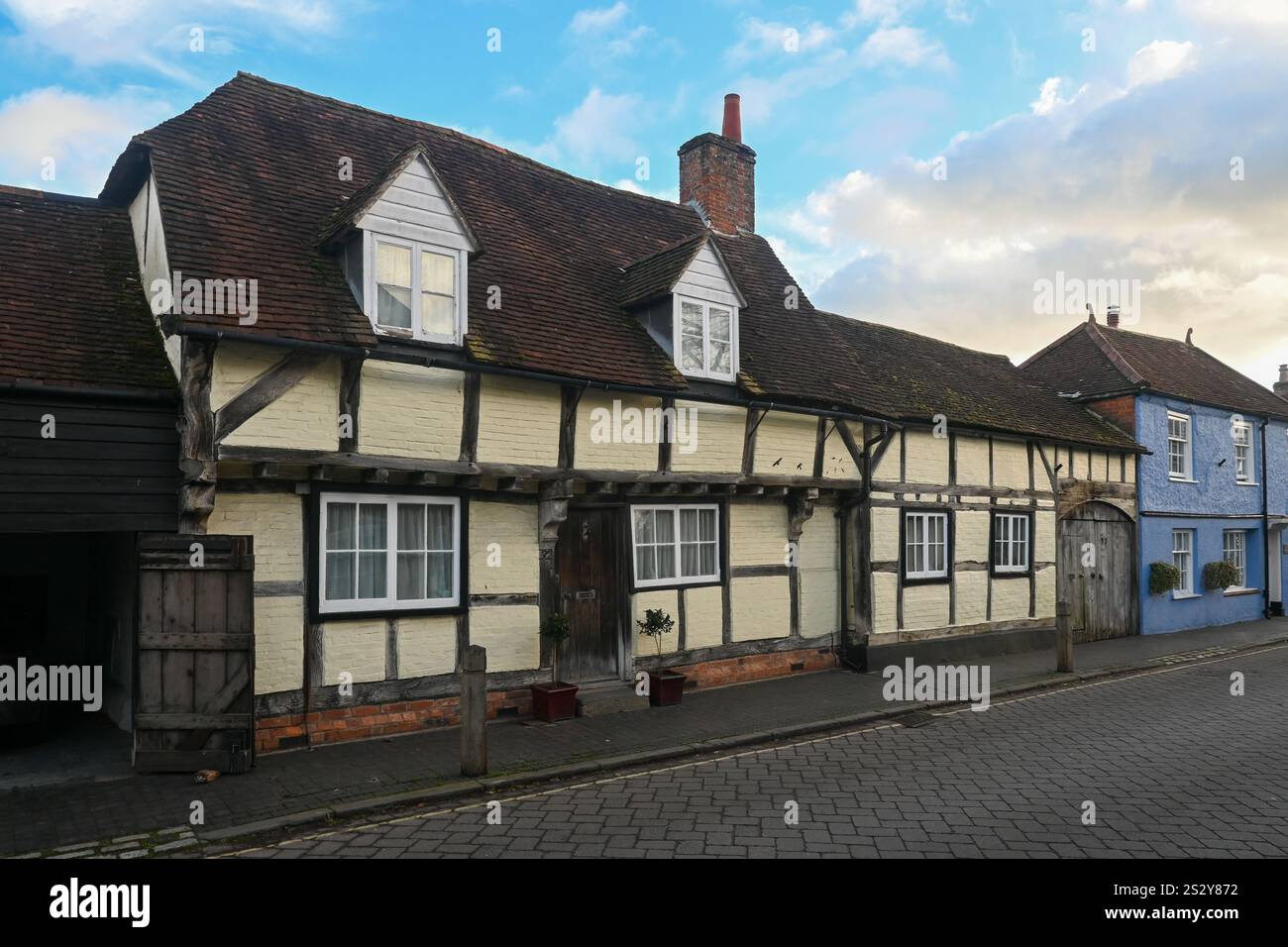 Vecchie case in stile medievale nel villaggio di Titchfield. Gennaio 2025. Foto Stock