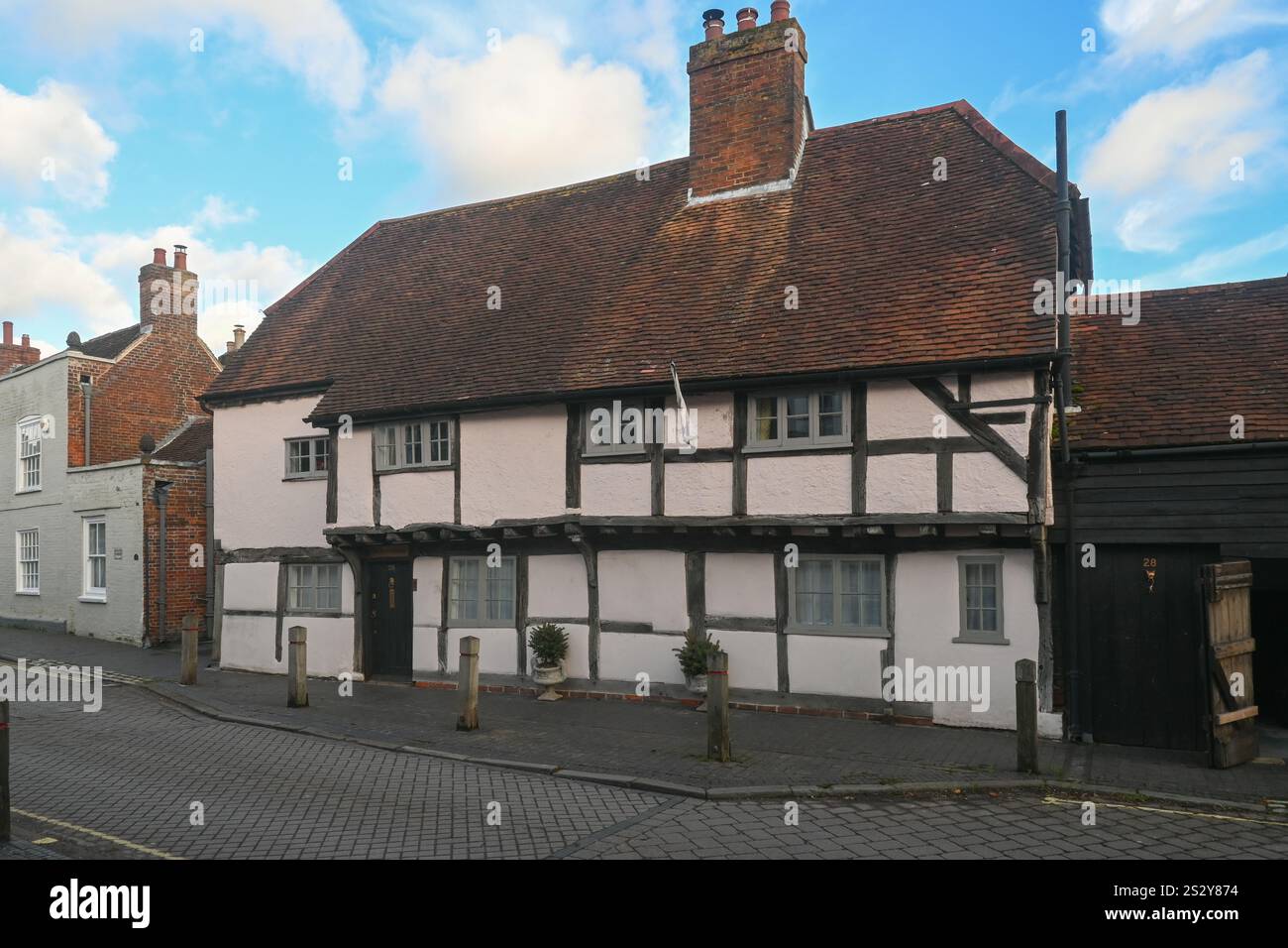 Vecchie case in stile medievale nel villaggio di Titchfield. Gennaio 2025. Foto Stock