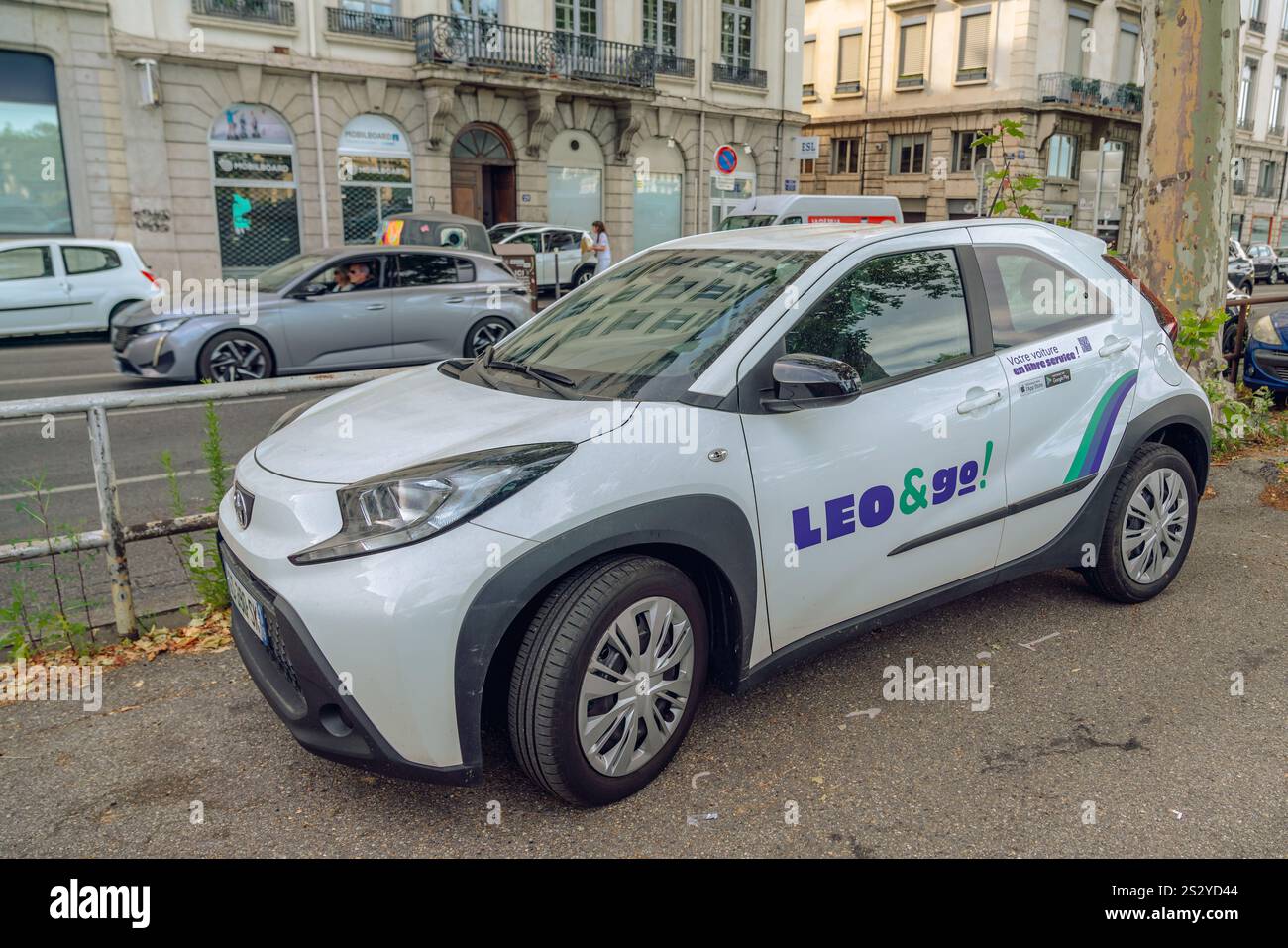 Lione, Francia. 13 giugno 2024. Leo and Go Vehicle, un servizio di car sharing per la grande Lione e all'aeroporto Foto Stock