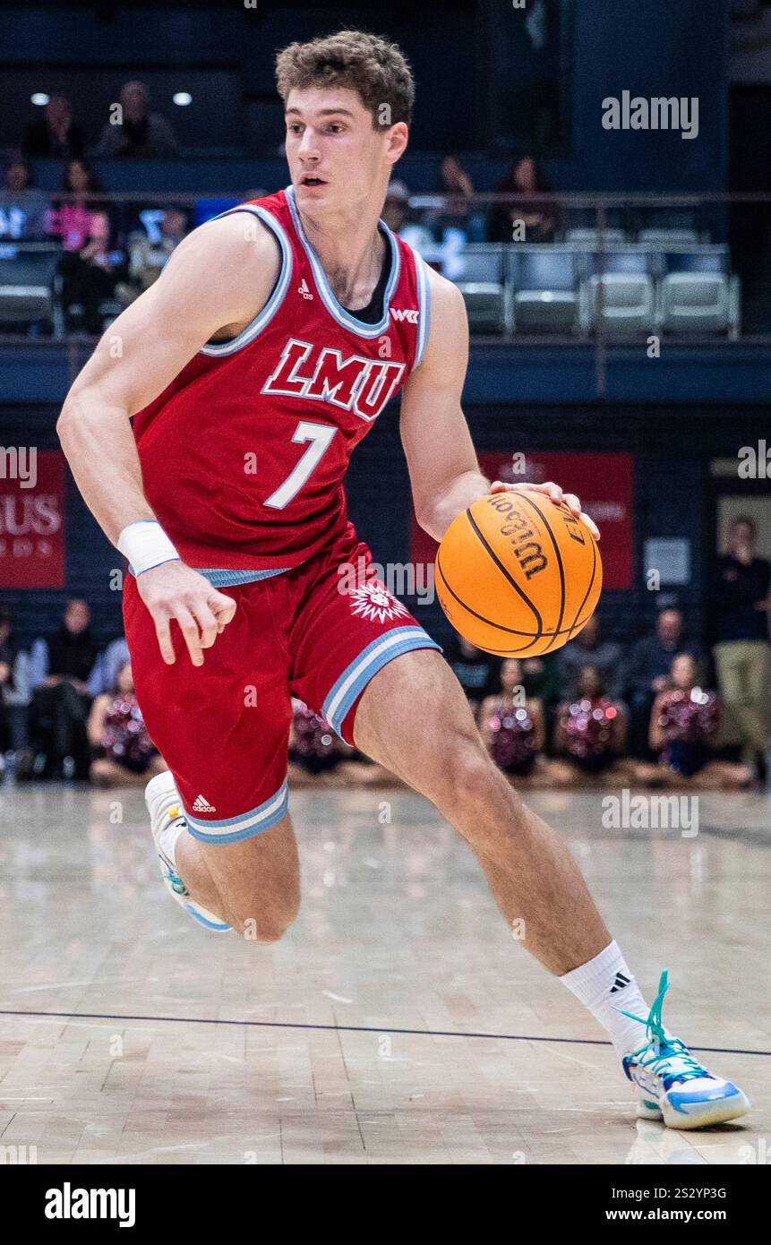Moraga CA, U.S.A. 07 gennaio 2025 la guardia Loyola Jan vide (7) va al cerchio durante la partita di basket maschile NCAA tra i Loyola Marymount Lions e i Saint Marys Gaels. Saint Marys ha battuto Loyola Marymount 81-56 al Padiglione University Credit Union Moraga, California. Thurman James/CSM Foto Stock
