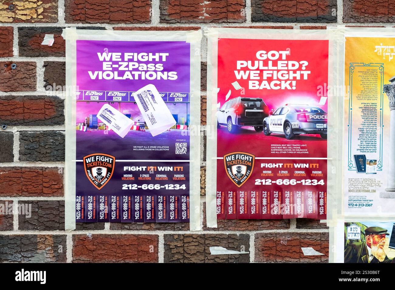 Annunci per We Fight Tickets dotcom, una società di Boro Park specializzata nella lotta contro le violazioni dei passaggi e-z e ogni tipo di violazione in movimento. A Brooklyn, NY. Foto Stock