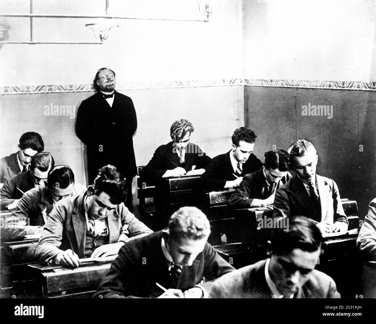 DER BLAUE ENGEL, alias THE BLUE ANGEL EMIL JANNINGS, come Prof Immanuel Rath data: 1930 Foto Stock