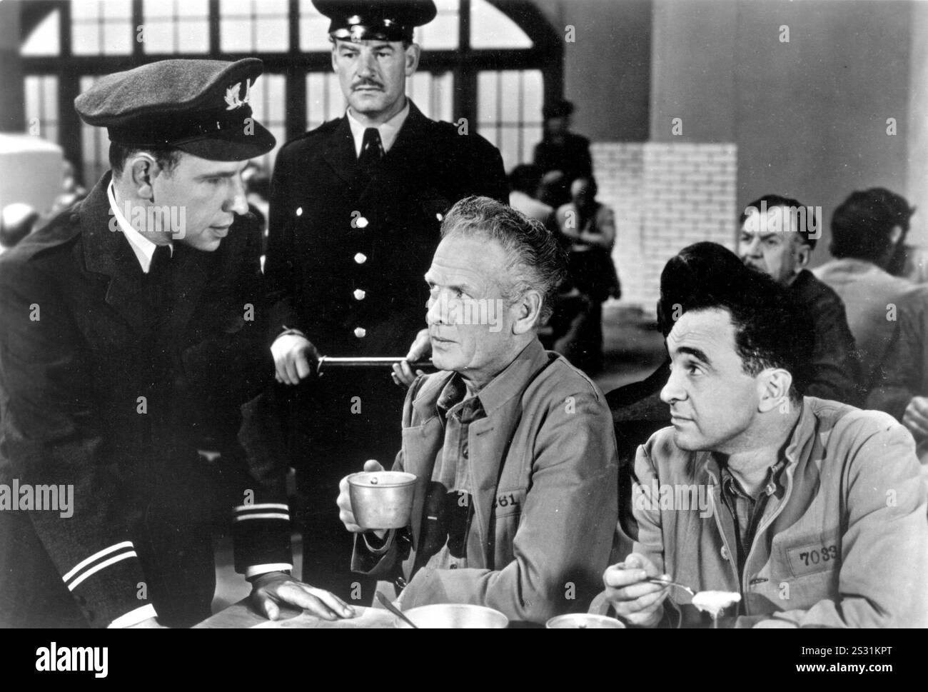 FORZA BRUTA HUME CRONYN, RAY TEAL, CHARLES BICKFORD, SAM LEVENE data: 1947 Foto Stock