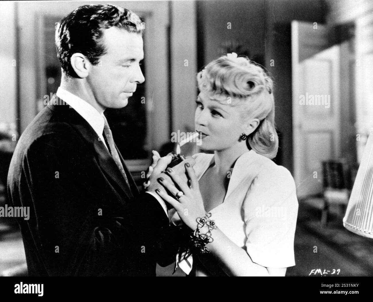 ADDIO, LA MIA ADORABILE RADIO RKO FOTOGRAFA DICK POWELL, CLAIRE TREVOR data: 1944 Foto Stock
