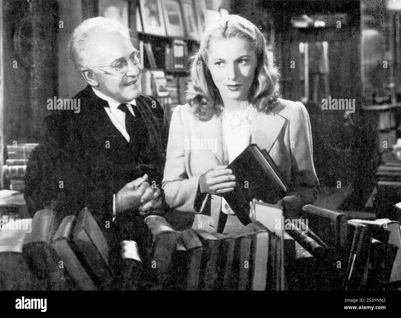 DA QUESTO GIORNO IN POI LE FOTO DELLA RADIO DELLA RKO?, JOAN FONTAINE data: 1946 Foto Stock