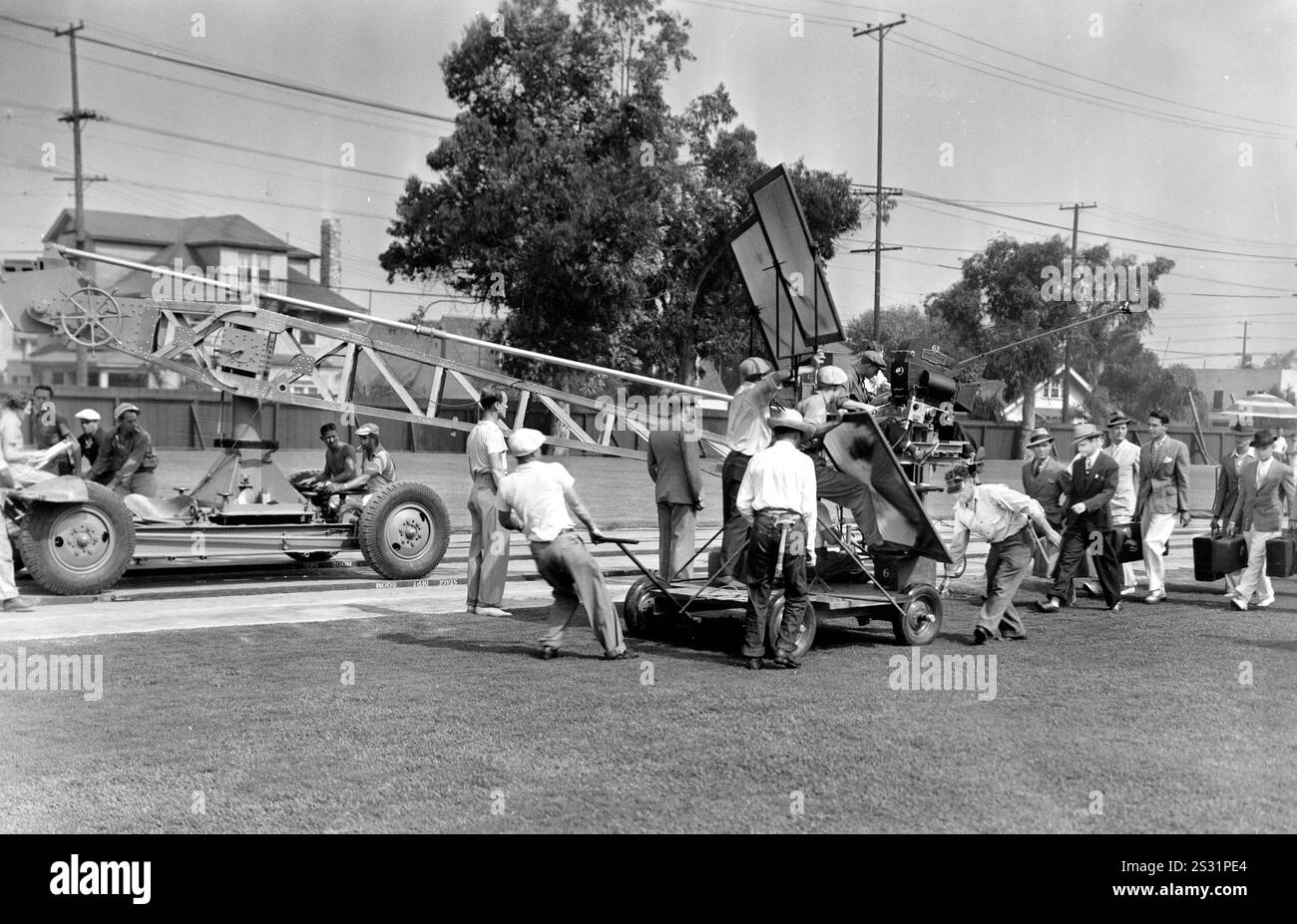 HOLD 'EM NAVY [US 1937] FILMA UNA RIPRESA DI UN GRUPPO CHE INCLUDE NUOVI STRATI data: 1937 Foto Stock