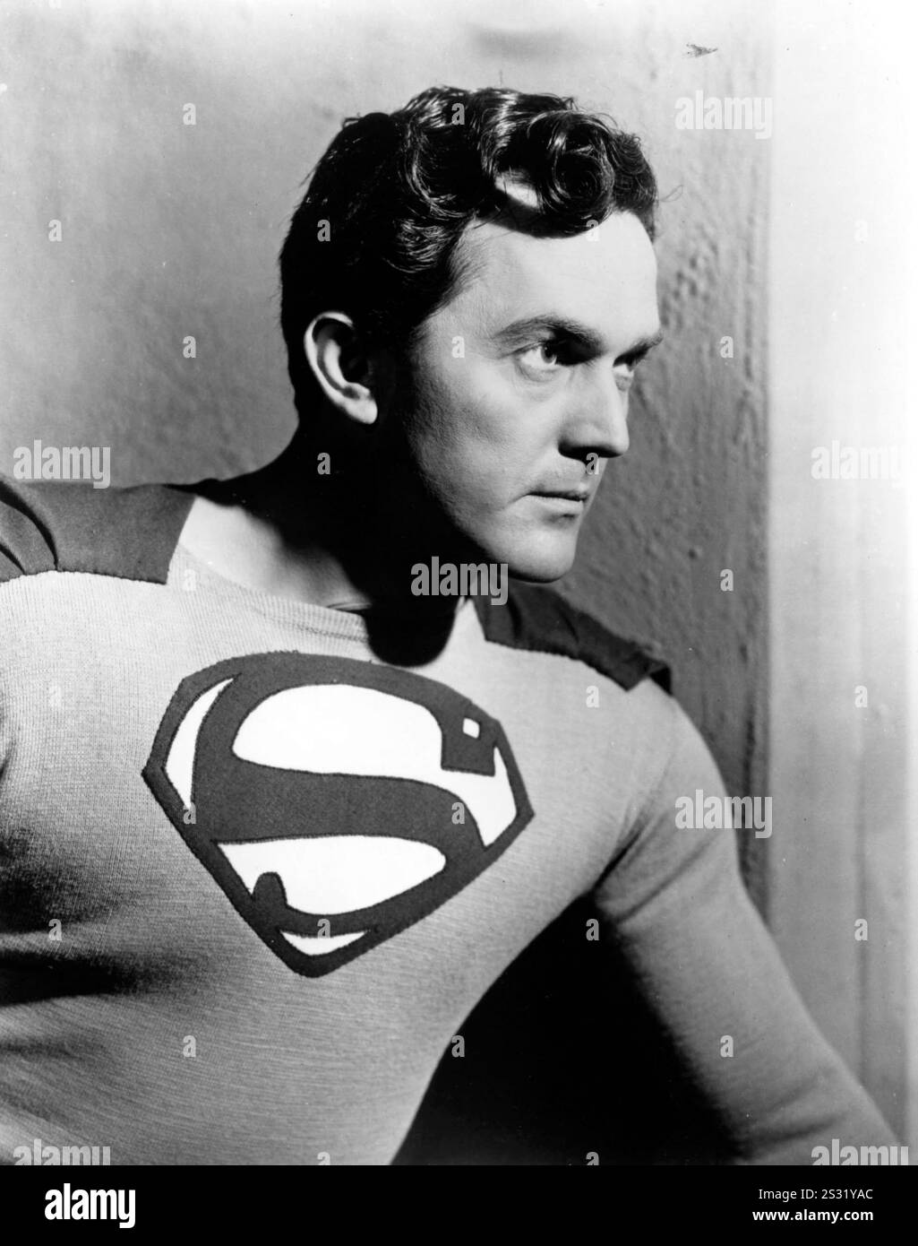 SUPERMAN UNA SERIE DI 15 EPISODI CON KIRK ALYN UN'IMMAGINE DELLA COLUMBIA data: 1948 Foto Stock