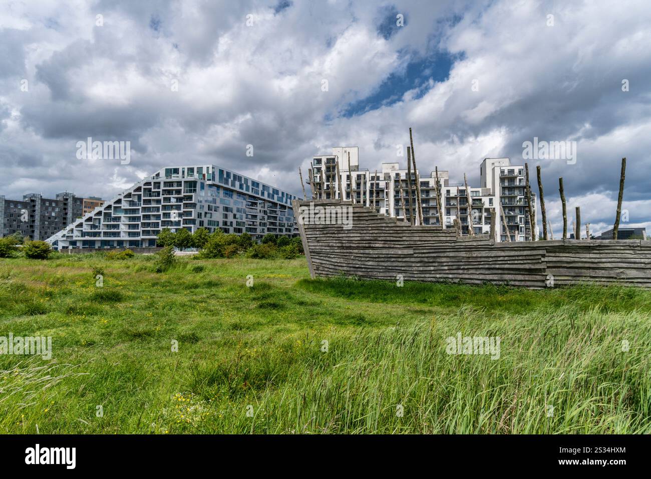 Naturcenter Amager, parco giochi Arken, nave di legno, in HG. 8-House, BIG House, 8-tallet, architettura moderna, architetto Barke Ingels, tetti verdi, minerali Foto Stock