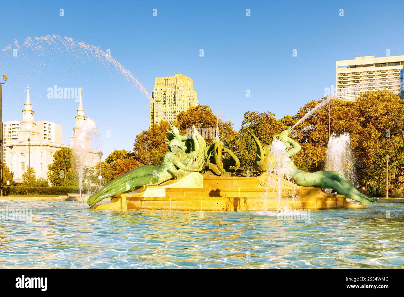 Swann Memorial Fountain su Logan Square nel Parkway Museums District di Philadelphia, Pennsylvania, USA Foto Stock