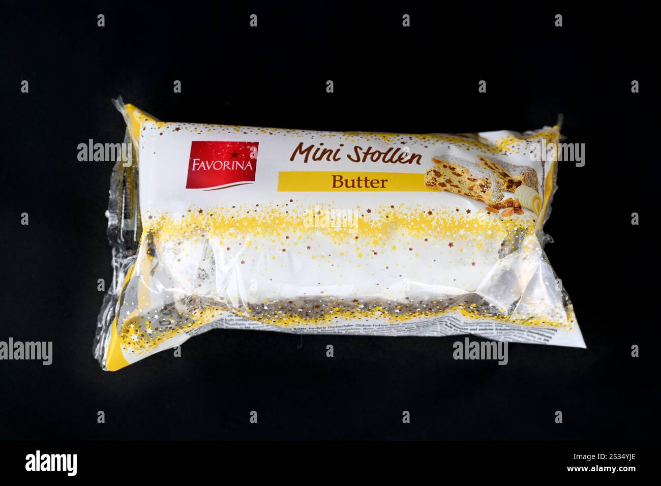 Lidl favorina mini stollen Butter – Galles, Regno Unito – 12 dicembre 2024 Foto Stock