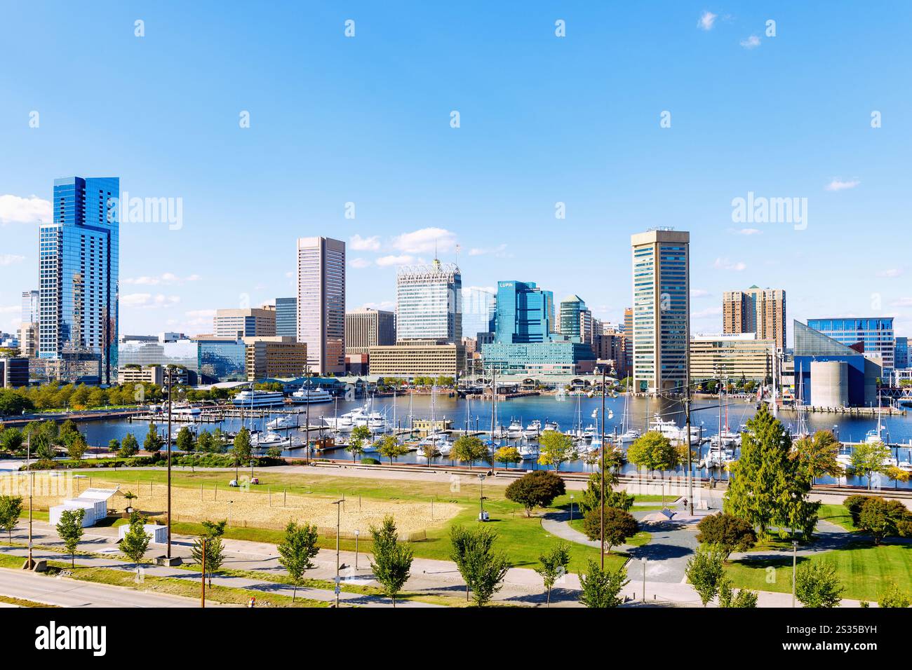 Inner Harbor e Rash Field Park a Baltimora, Maryland, Stati Uniti Foto Stock
