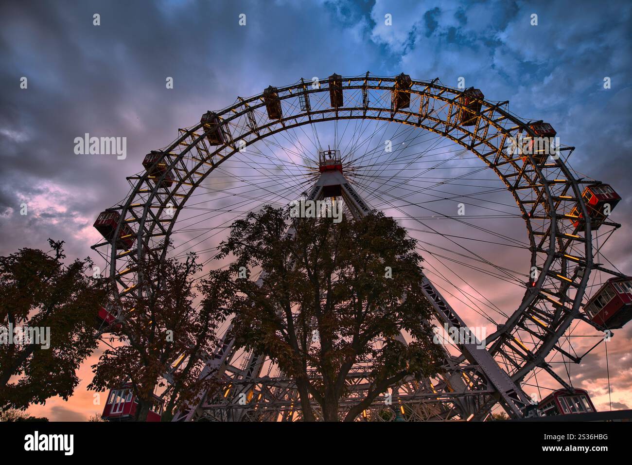 Ruota panoramica di Vienna, Vienna Austria al tramonto Foto Stock