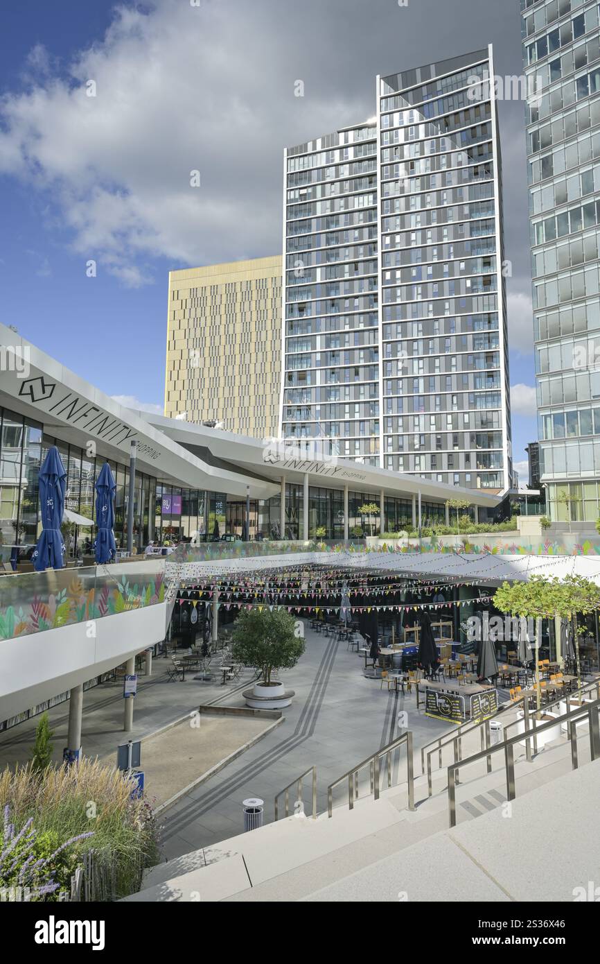 Complesso a sfioro con edifici per uffici, centro commerciale, appartamenti, Av. John F. Kennedy, 1499 Kirchberg, città di Lussemburgo, Granducato di Luxem Foto Stock