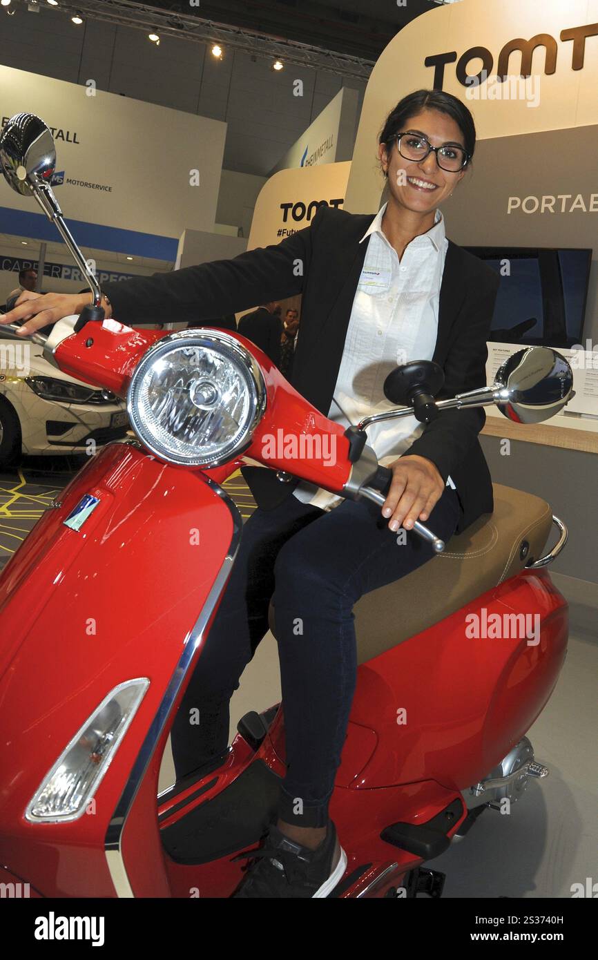 Per Vespa, scooter e moto, Tom Tom ha sviluppato il VIO Foto Stock