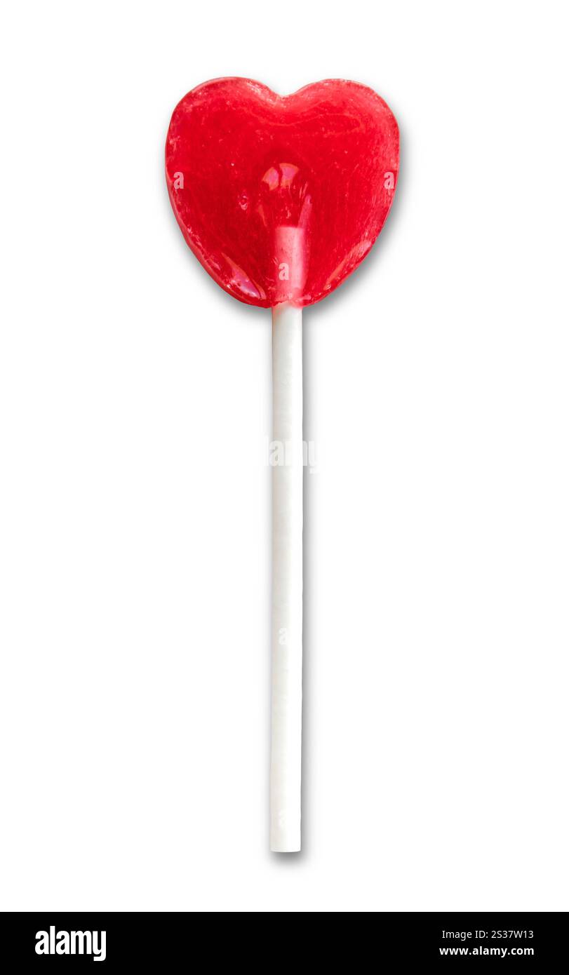 Lecca lecca rosso lucido a forma di cuore isolato su sfondo bianco. Lecca lecca rossa a forma di cuore isolata su sfondo bianco Foto Stock Lecca lecca rosso lucido a forma di cuore isolato su sfondo bianco. Lecca lecca rossa a forma di cuore isolata su sfondo bianco Foto Stock