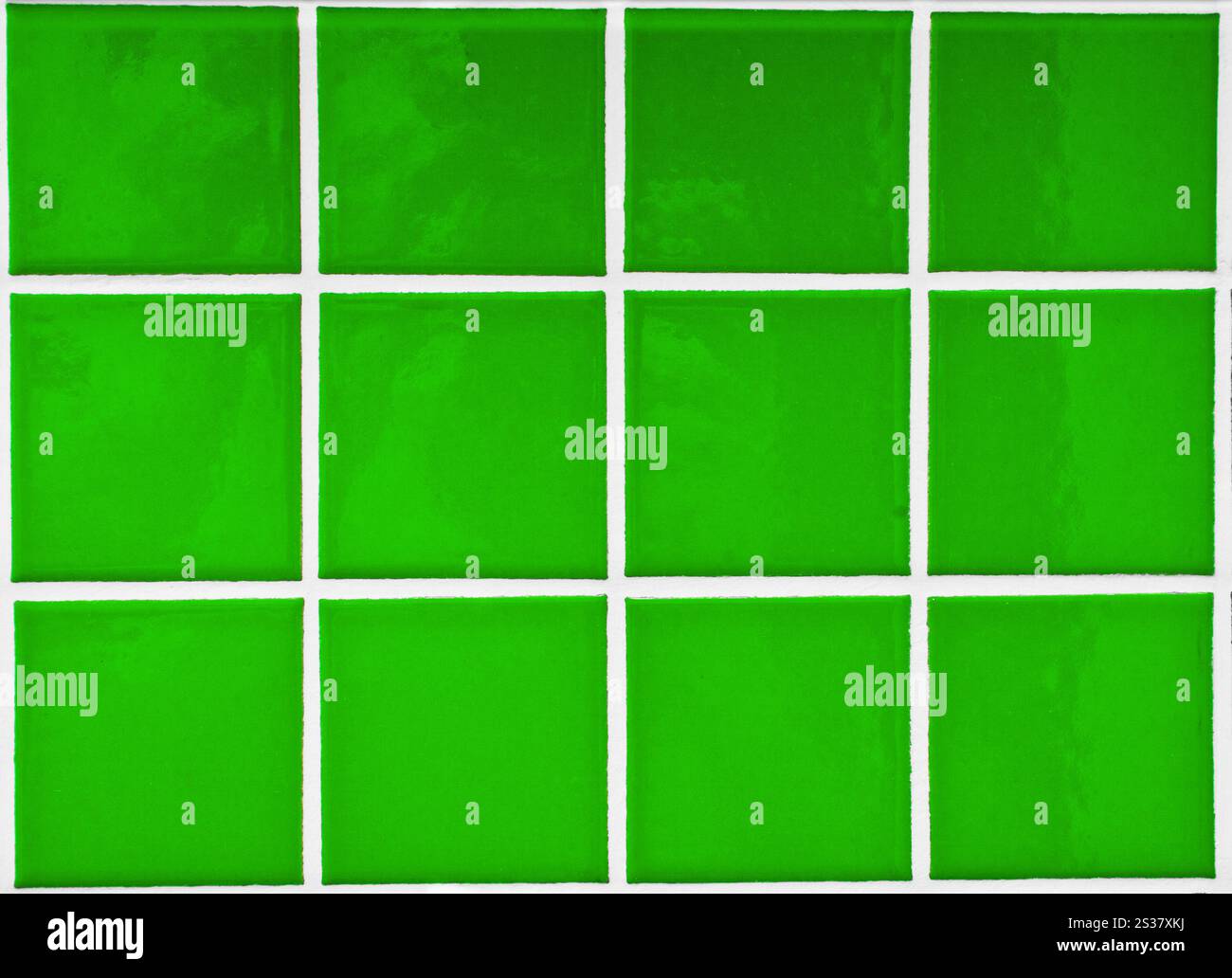 Mosaico lucido piastrelle verdi contemporanee Foto Stock