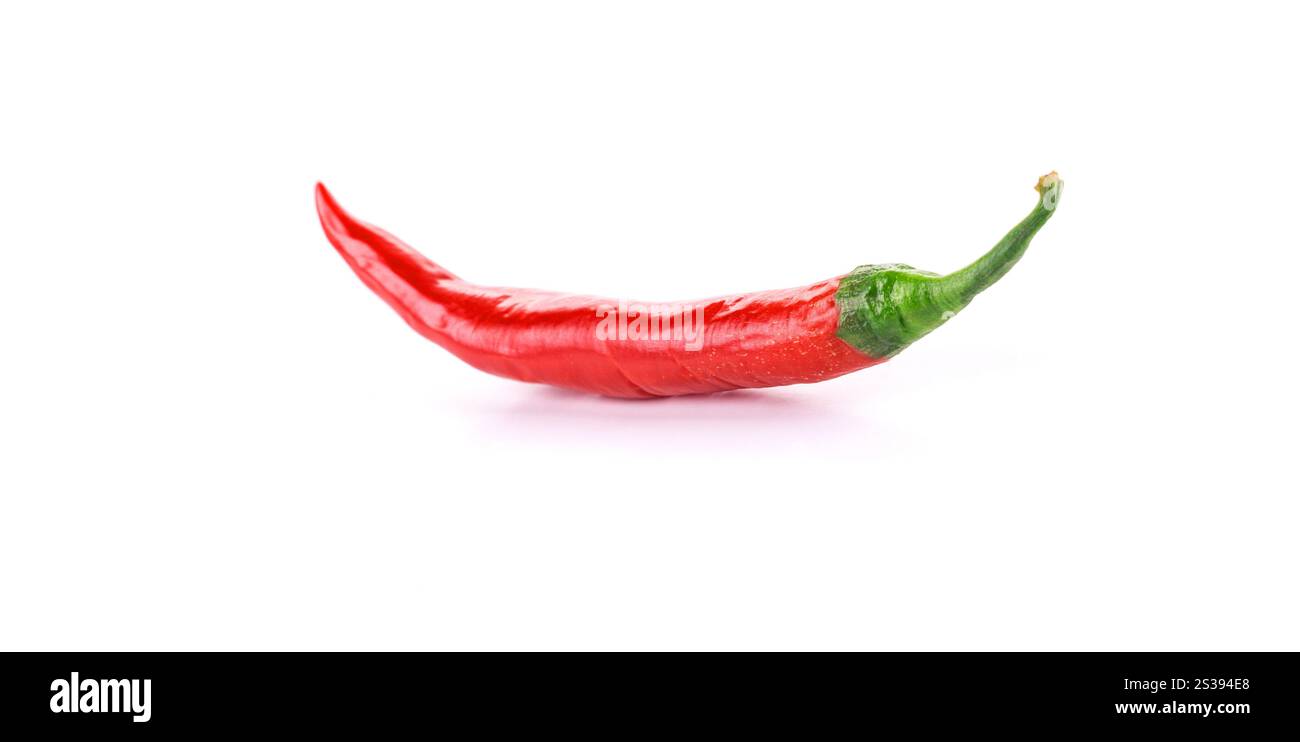 peperoncino rosso caldo isolato su fondo bianco. peperoncino rosso caldo isolato Foto Stock