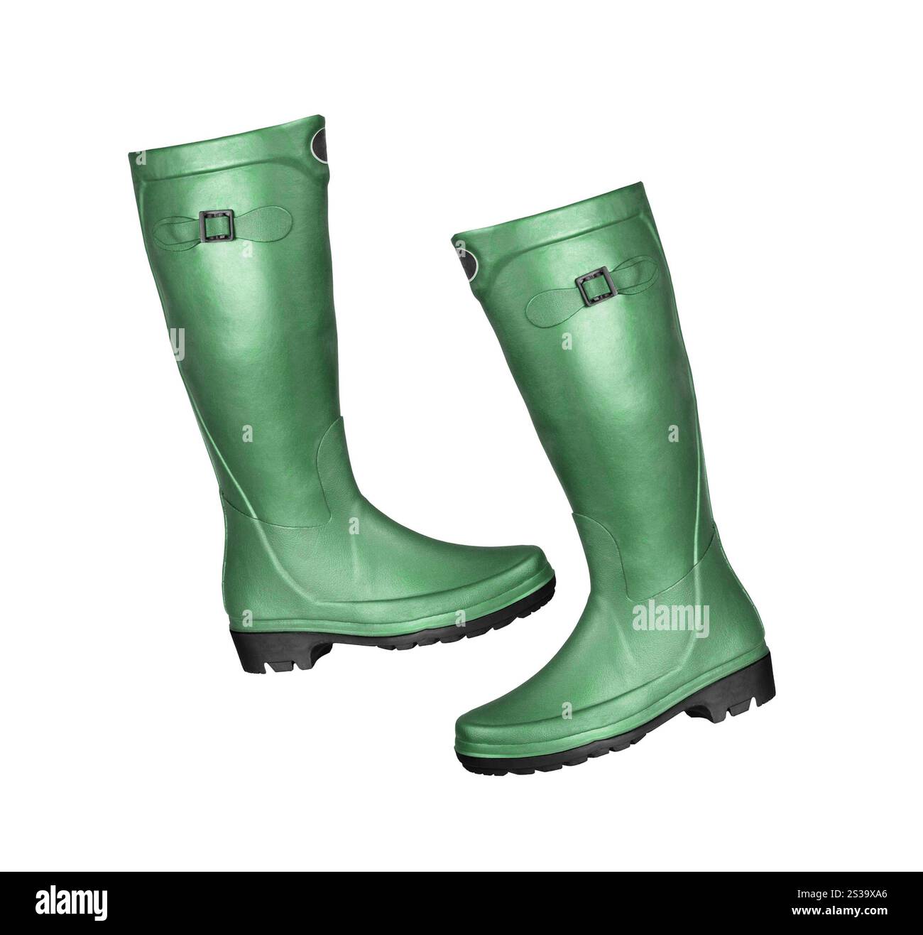 stivali in gomma isolati su sfondo bianco. parapolvere in gomma Foto Stock